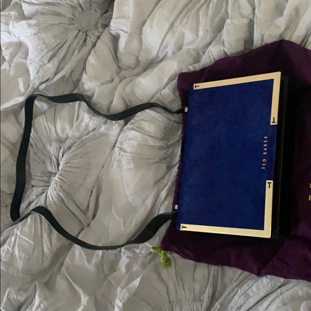 LIKE NEW Ted Baker cross body bag